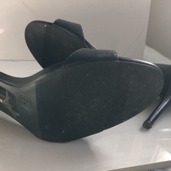 Mossimo Black 4" Strappy Sandals, 9.5 - Picture 7 of 11